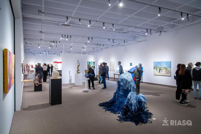 Vue de l'exposition de l'Intercollégial d'arts visuels. Crédit photo: Émile-Olivier Desgens et Joël Lalancette
